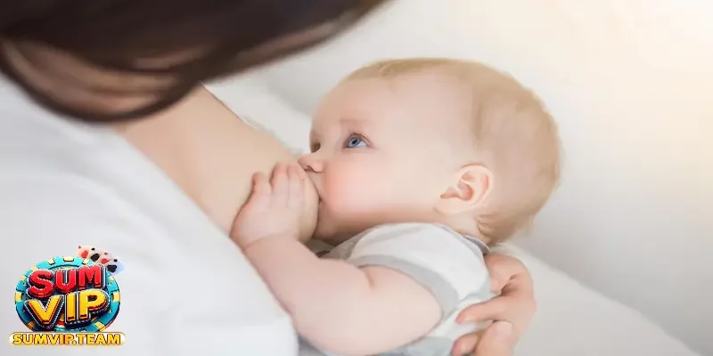 Mơ thấy con bú mang lại điềm báo gì